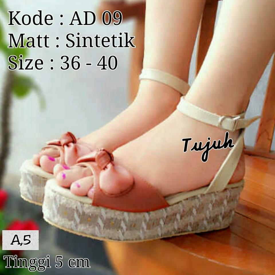 Juliecollection's tweet photo. Ts. @90rb http://t.co/2b6dEbojNk
