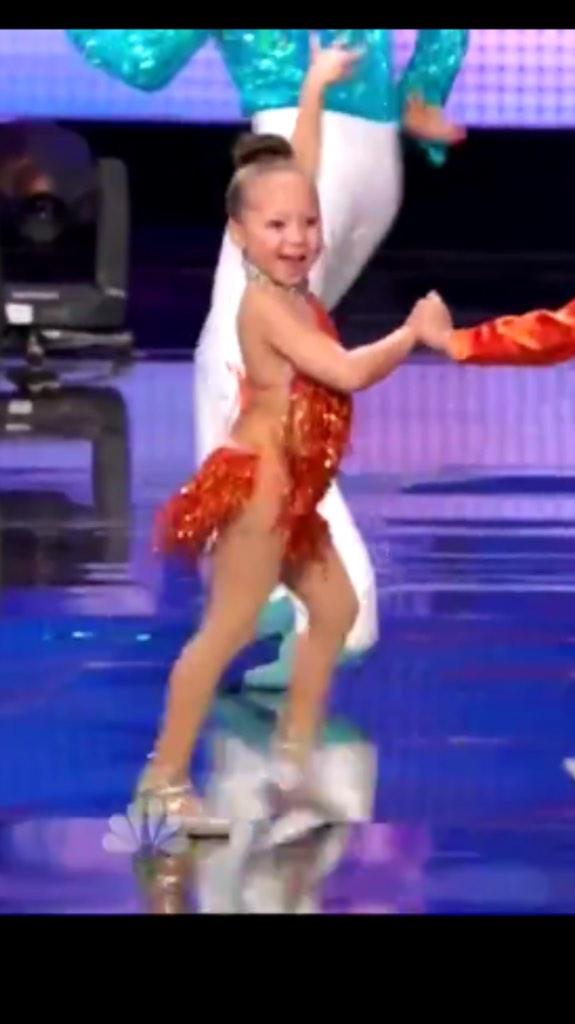 BeberlyDevers's tweet photo. Thank you #AGT #americagottalent #NBC love my life .... Dance is my passion...💃🏃 http://t.co/l94bPDuBzj
