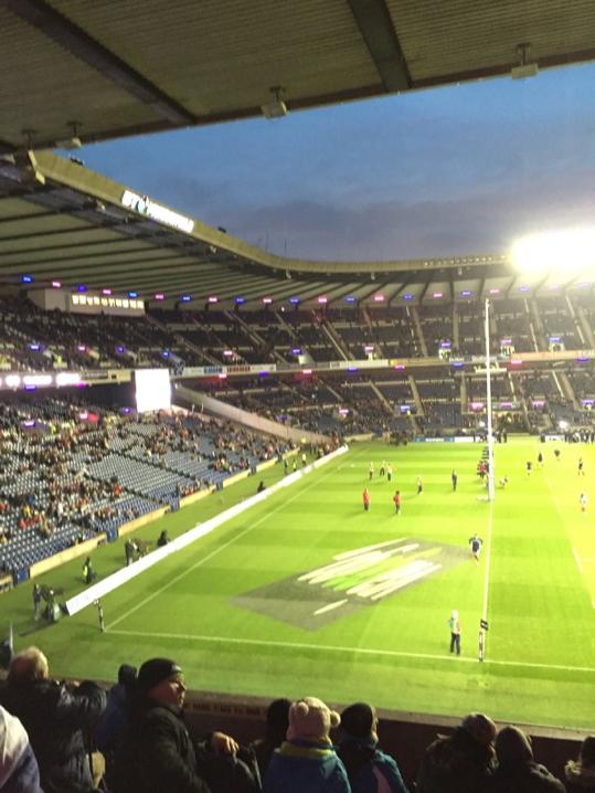 nzwomen's tweet photo. #supportingblack #NZBWNcrew ready in Edinburgh for #haka #kickoff #loyalkiwis http://t.co/lQghFZ4ZfB