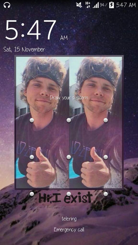 Ashton Irwin lockscreen!💕
RT and I'll dm it to you!(: