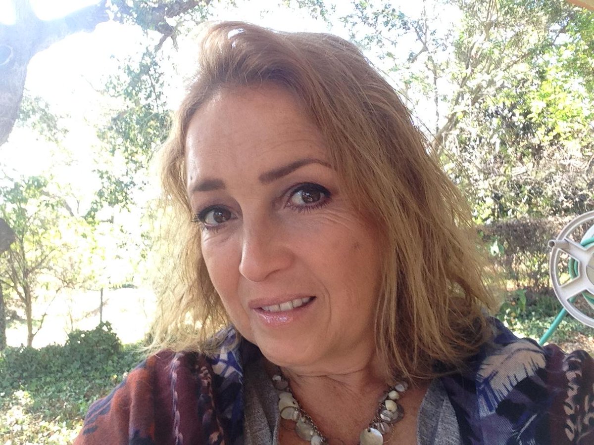 letymtzu's tweet photo. Getting ready! Visiting friends &amp; family in California. Manager Jazzercise Mexico &amp; Argentina #jazzercisestream http://t.co/RJG8wKxVJa