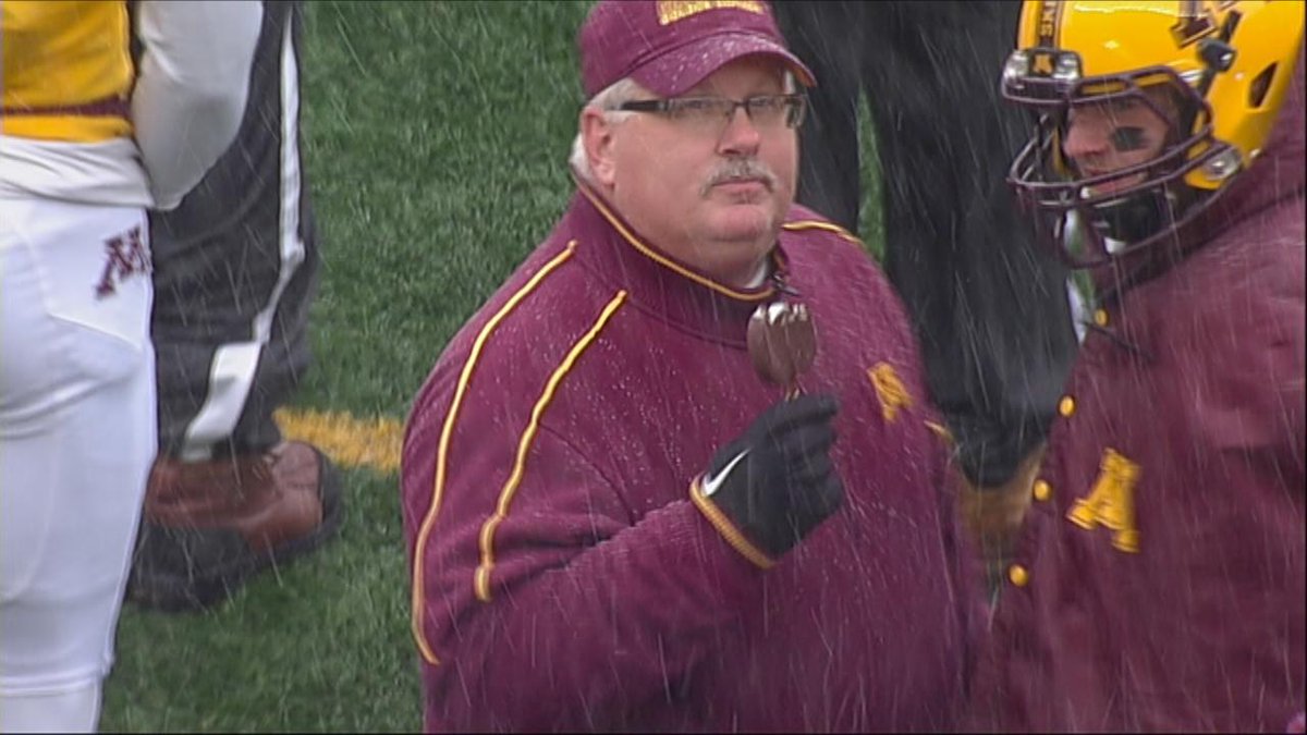 SportsCenter's tweet photo. Game time temperature at Ohio State-Minnesota was 15 degrees. Sounds like a good time for an ice cream bar. http://t.co/z11fY02CoV