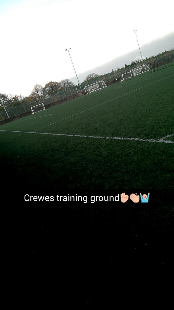 SamDoddX's tweet image. Class trainging day today👌👟⚽