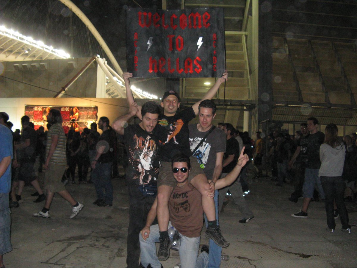 DamKalan's tweet photo. @acdc Come again to Greece! http://t.co/5SvFcGnvsY