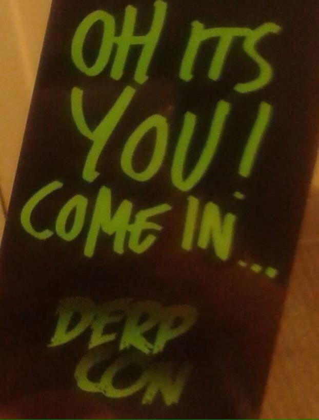5sossfamupdates's tweet photo. On all the DerpCon winner rooms
#DerpCon #derpcon5sos
-Jessie http://t.co/DK24yROKkj