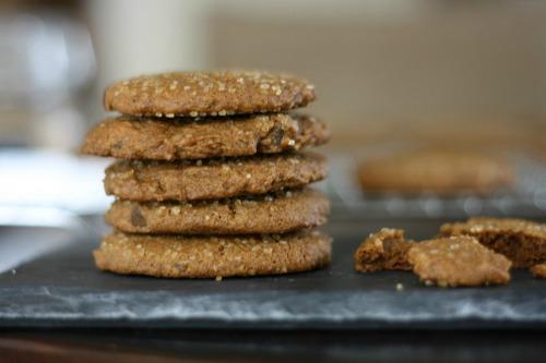 prairiekuchen's tweet photo. Triple Ginger Cookies #gingeroverload @WholesomeSweet http://t.co/5vEmTKstRQ