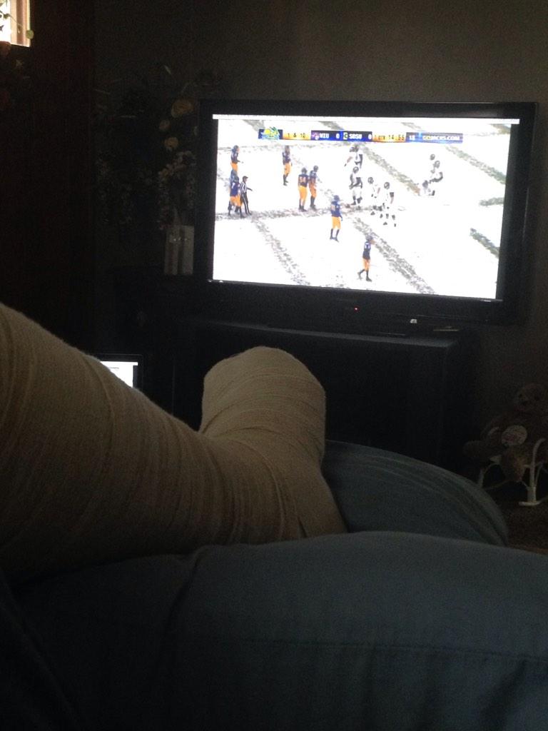 Fireman_59's tweet photo. Go Necks!!! Wish I was there with you guys! #W1U #BeatSDSU http://t.co/DYFH8bOhUF