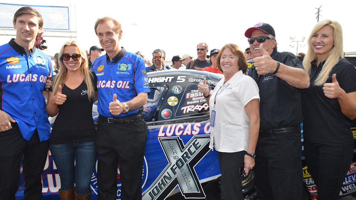Breaking: <a href="/JFR_Racing/">John Force Racing</a> announces new partnership with <a href="/LucasOil/">LUCAS OIL</a> for next year. #NHRA #AutoClubFinals