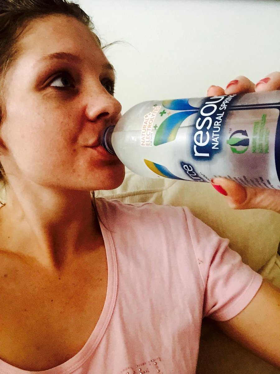 KPsBeautyBuzz's tweet photo. @resourcewater is keeping me hydrated this morn after a long night out! Courtesy of @Influenster #refreshwithresource http://t.co/BboYBXsKXW
