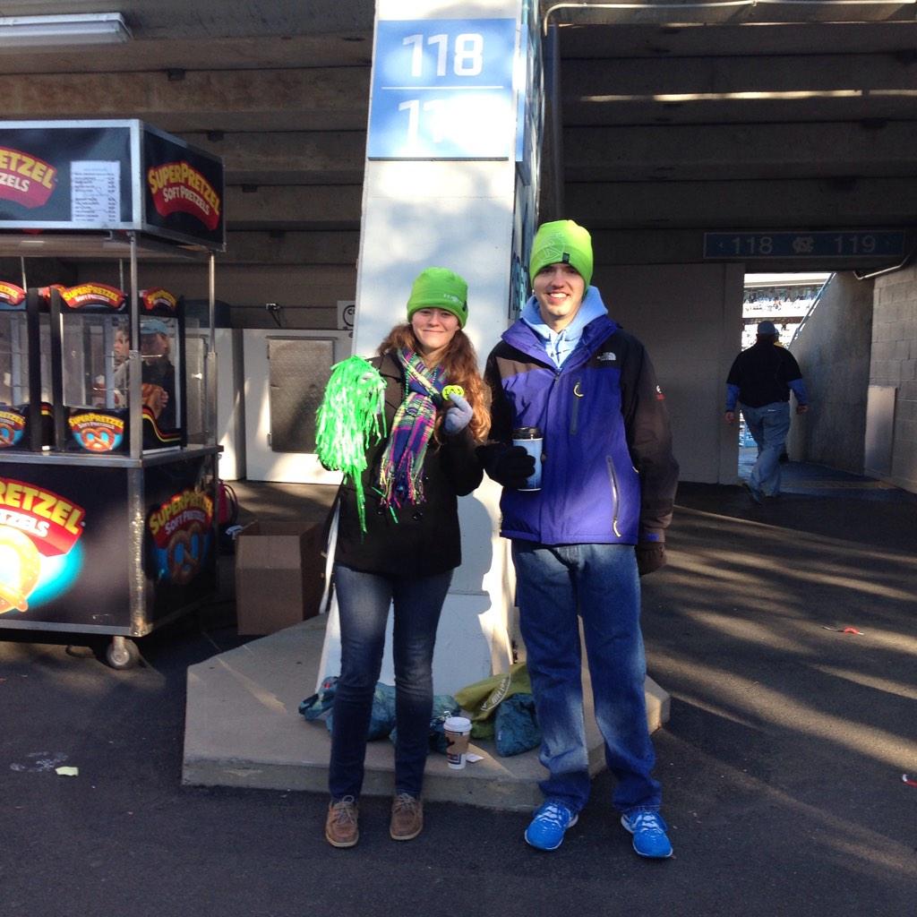 unc_eac's tweet photo. @unc_eac: We are looking out for folks recycling at the game! Tar Heels up 34-28! #BeatPitt #GoHeels http://t.co/vVEm23awEZ