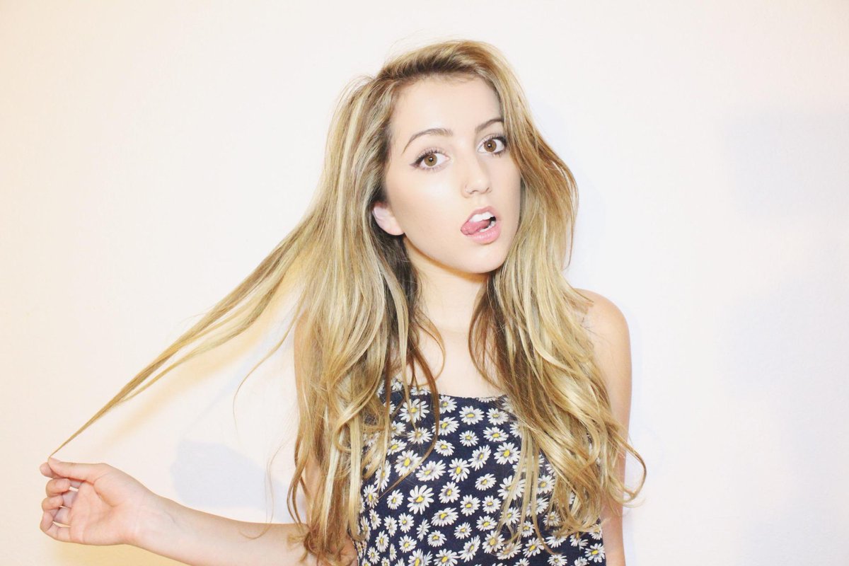 LongWayHomeRPG's tweet image. Lycia Faith ~ Taken