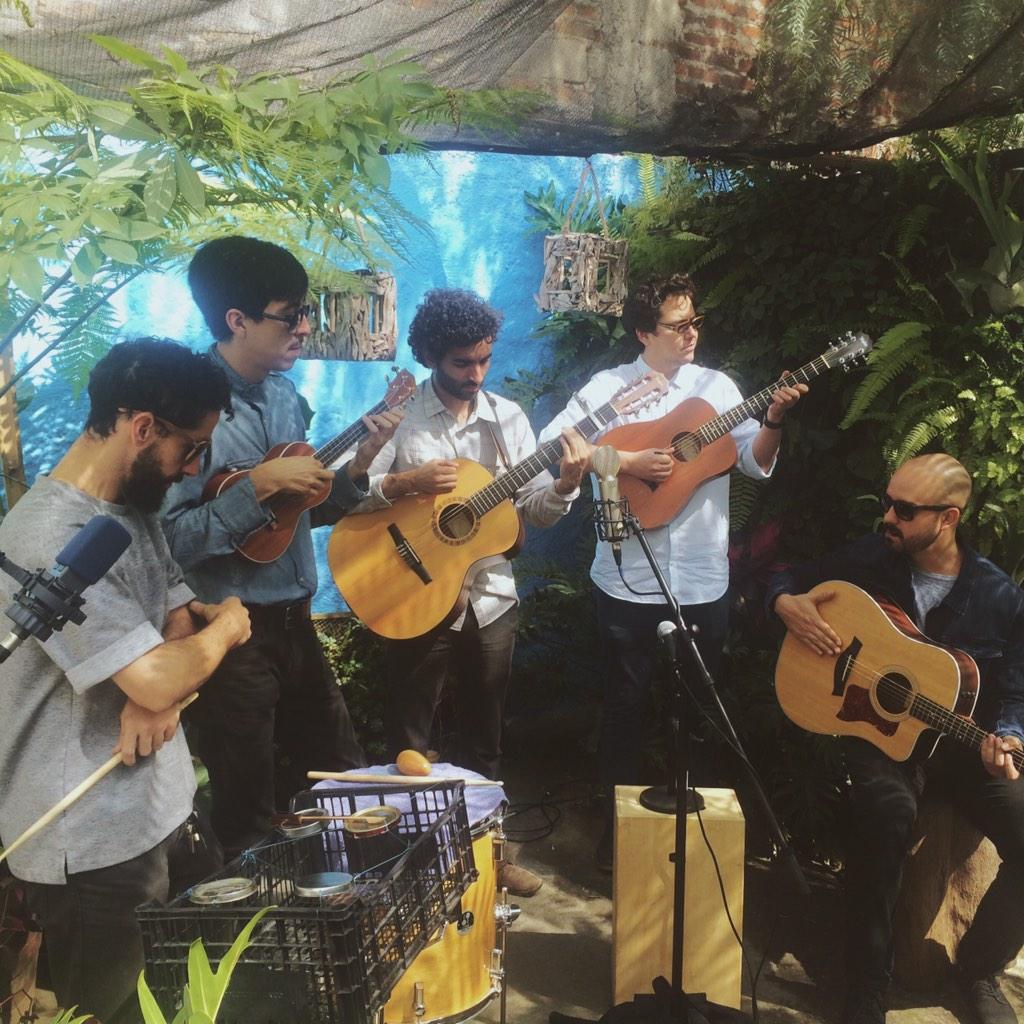 BeatGDLtv's tweet photo. Hoy en la grabación acústica de @pumcayo para #BeatGDL http://t.co/GXwyIxJ2p2