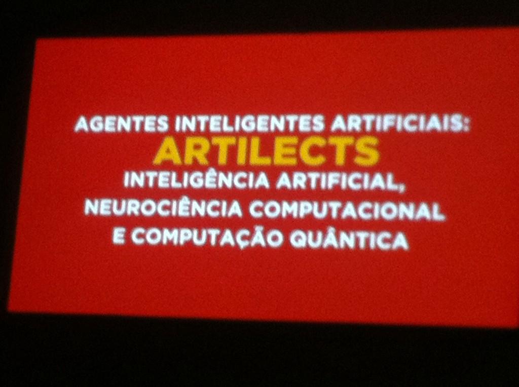 jorgegroove's tweet photo. Luli faz o encerramento do Intercom falando sobre Inteligência artificial, sociedade de ciborgs e todos os perigos. http://t.co/gTAY52cgFM