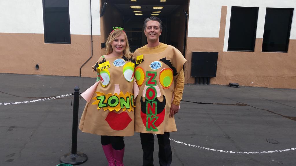 LarissaRoseF's tweet photo. Mr and Ms Potatohead are back for round 2 of #LMAD @skylerbomb @waynebrady @letsmakeadeal #ReadyToDeal http://t.co/pm36u8XT3n
