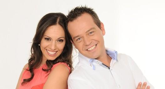 RTS_Vesti's tweet photo. #rts1 06.05h Jutarnji program sa @ivicirina i @MilanMSrdic #rtsvesti http://t.co/LJccOnpFhH http://t.co/7yn4mB73Ij