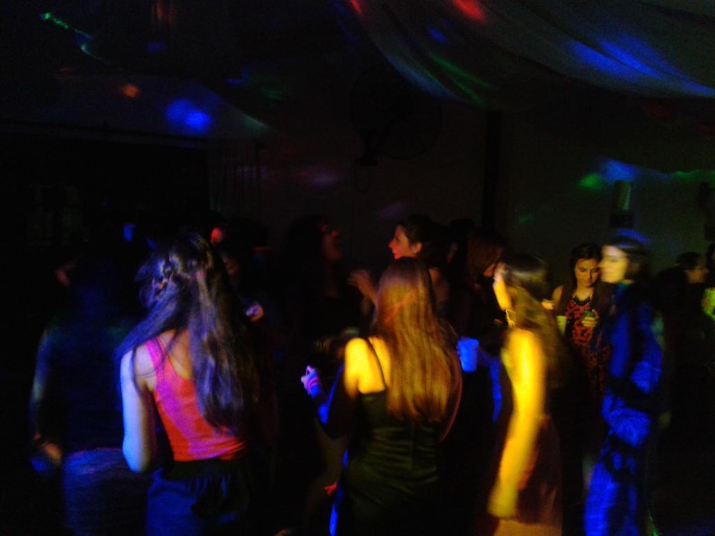 DJCHERMIDA's tweet photo. Qué noche!!!! http://t.co/3k8b30P6GP