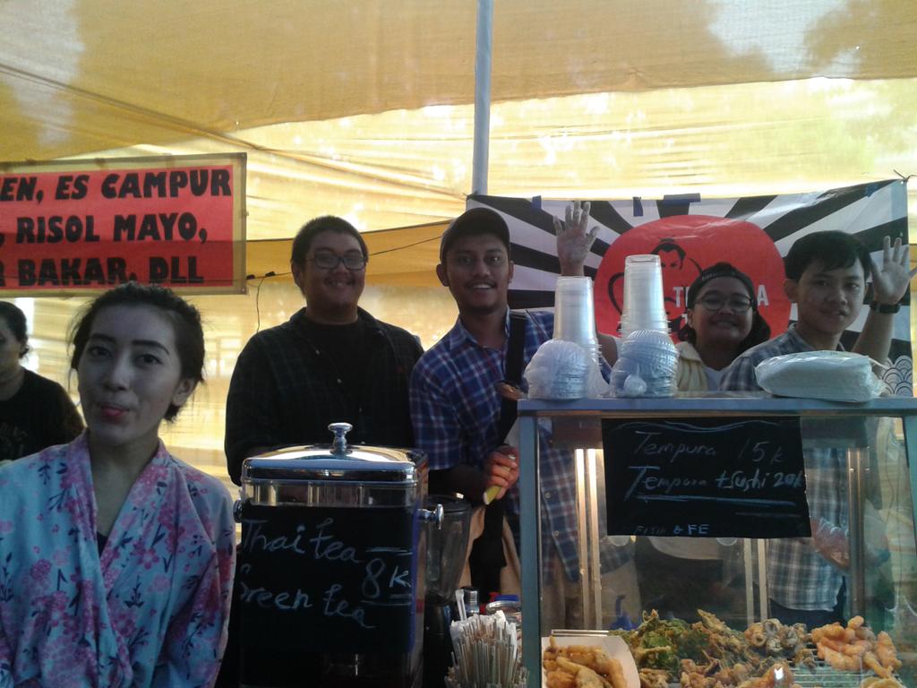 icalical's tweet photo. @HIMAKRIM abis cha cha run mampir isi tenagaa! http://t.co/0bWpvCw0jR