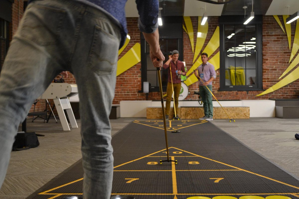 jojo_siebs's tweet image. What's a good #startupweekend without a little Shuffleboard @SprintAccel @kcsw @BVCAPS #kc #KCSW