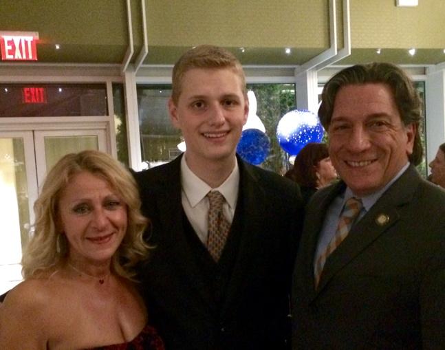 MatthewTitone's tweet photo. With my intern Billy & Janet #EdenII #AutismAwareness http://t.co/x5WW5fVFNh
