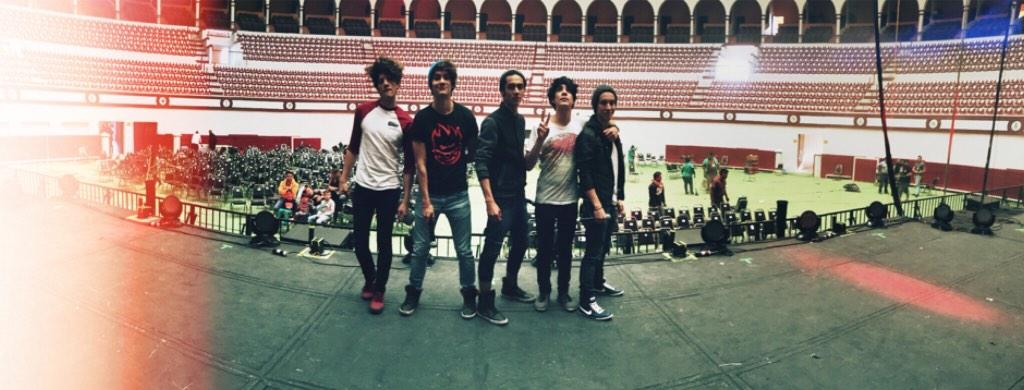 CD9's tweet image. Todo listo para que la fiesta comience en Torreón. #ThePartyTour bit.ly/CD9Torreon