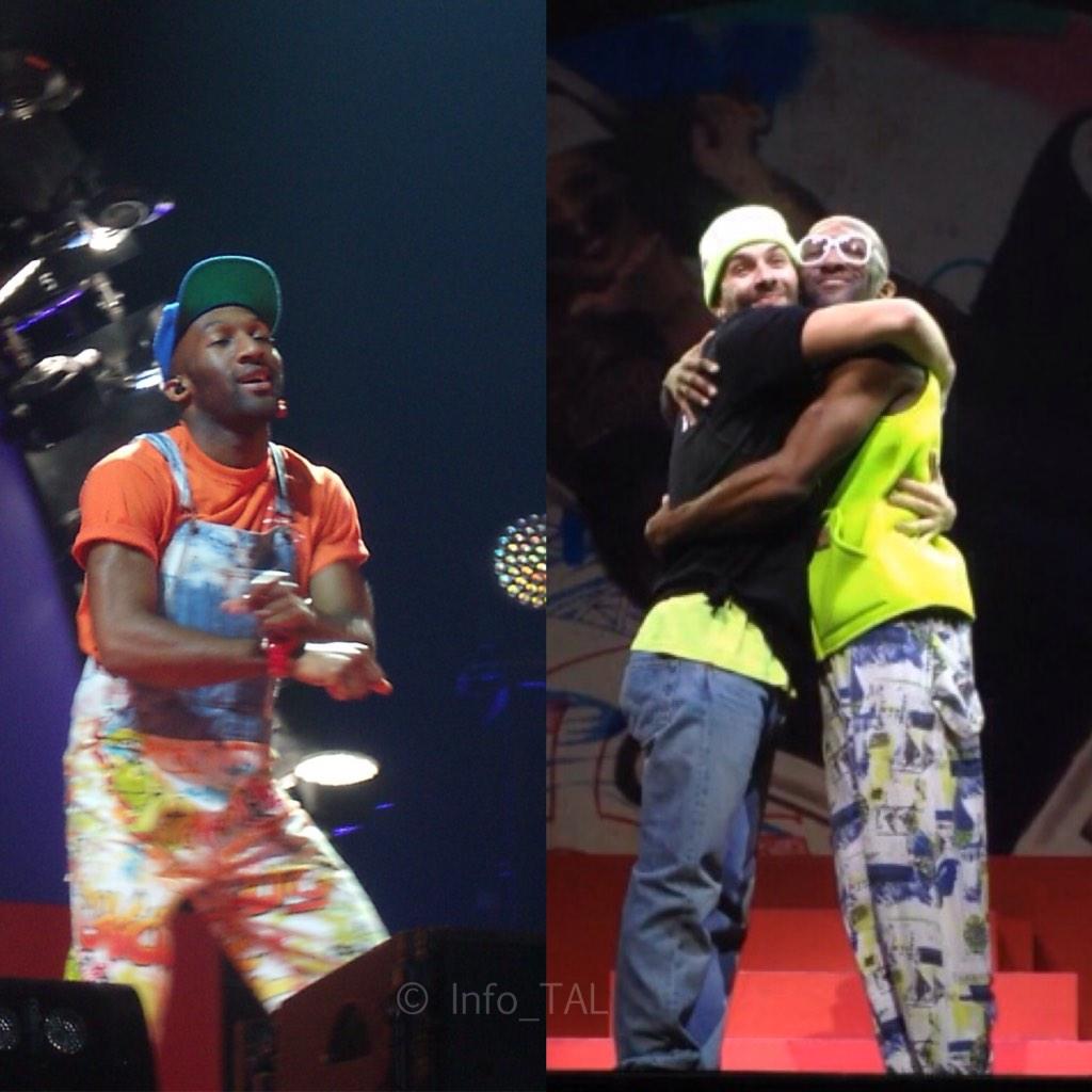 InfoTaloula's tweet photo. Merci @Tsaka07, chorégraphe et danseurs/choriste au top, pilier de cette tournée ! Remplis de sympathie ! :) http://t.co/t1bO3eitEo