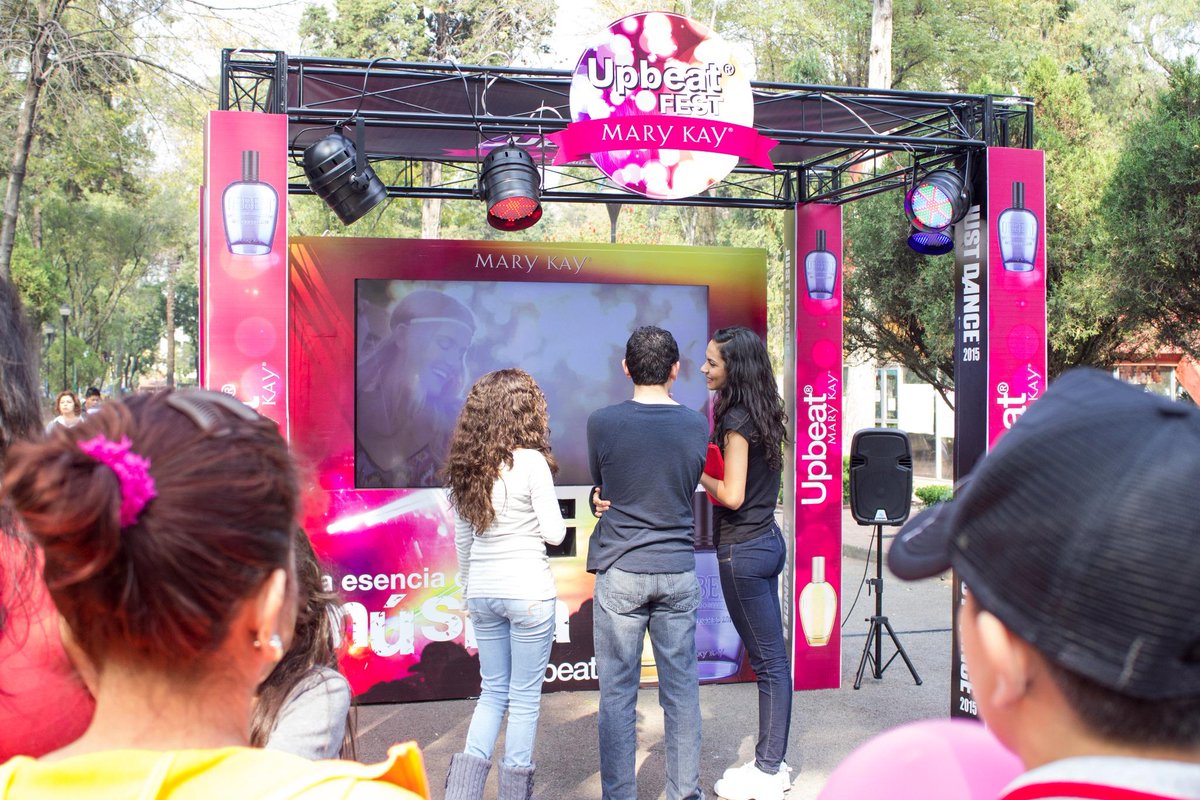ArcherTroy's tweet photo. #UpBeatFest, la esencia de la música, #PromoActivation para nuestros #Aliados de @MaryKayDeMexico. #BornToAd http://t.co/WflbfFdu8A