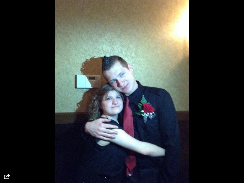 HergottKaylin's tweet photo. Prom 2014 http://t.co/ikVCyWLr1g