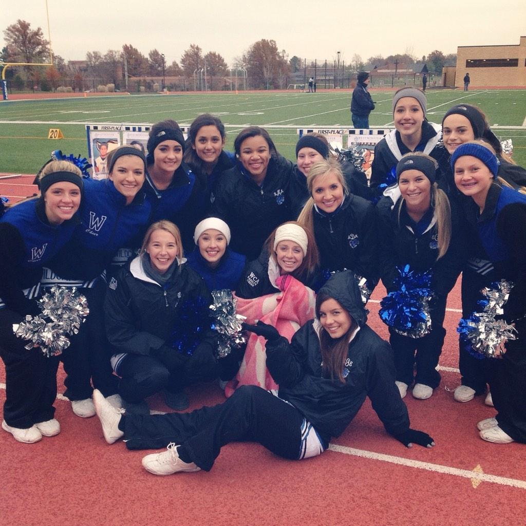 WCAcheer's tweet photo. Last football game with this very talented group of girls 🎀 #wcacheer #wcastl ❤️🏈 http://t.co/zTOt9x6Wok