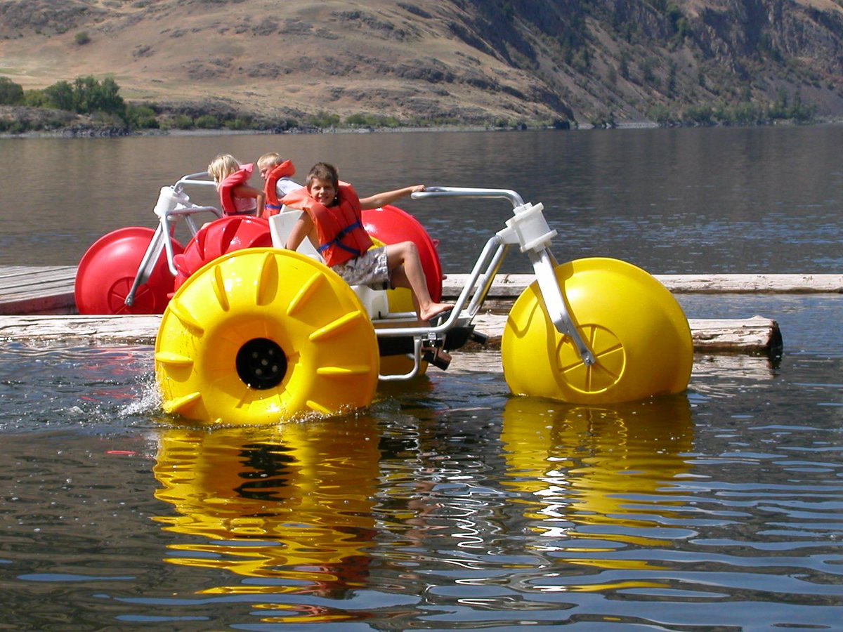 WaterTrike's tweet photo. #watertrike #aquacycle #iaapa2014 #iaapa Booth #7200 http://t.co/LMFJI0pzHT