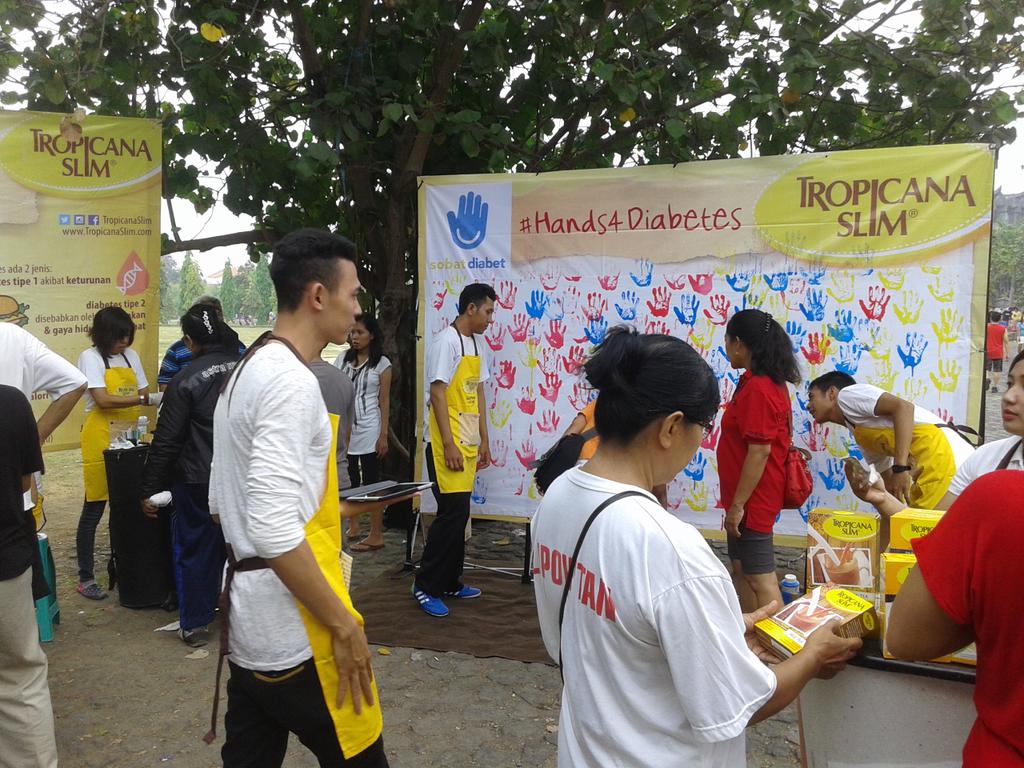ephamyu's tweet photo. #hands4diabetes #balisunrise #GeloraIBT http://t.co/DhqQM9vHcB