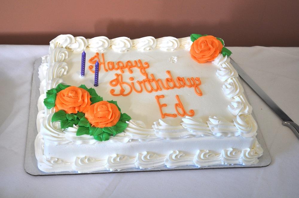 "<a href="/palmspringslife/">Palm Springs Life</a> #EdAsner celebrates 85th <a href="/AMFMFest/">AMFM Fest</a> after learning his house was robbed. "/HAPPY bday <a href="/TheOnlyEdAsner/">Ed Asner</a>