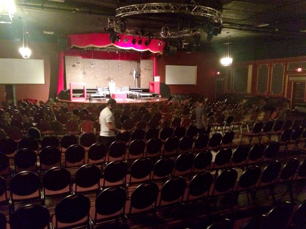 Elygutierrez19's tweet photo. Otra noche sold out!!! Mil gracias!!! Que bendecida somos!! @Brujasmiami disfruten!!!☺️🙏 http://t.co/KaBYirIrb6