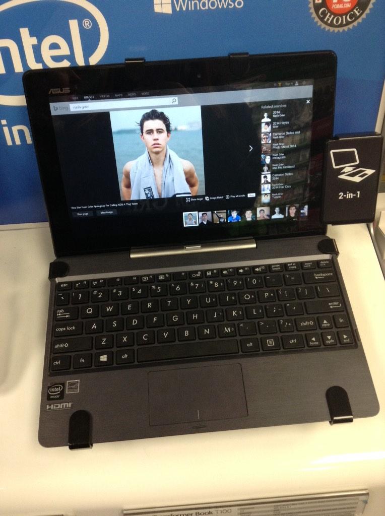 zaddymoneymil's tweet photo. I didn't have time to put his YouTube but I put this on a laptop in Game Stopโบ๏ธ๐ #SpreadNash http://t.co/TaT5PBst95