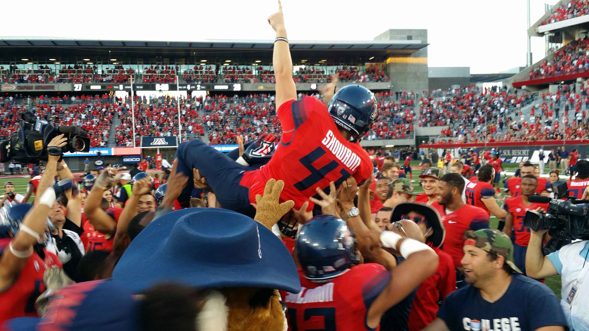 KVOA News 4 Tucson on Twitter: "Blessed to be on field to ...