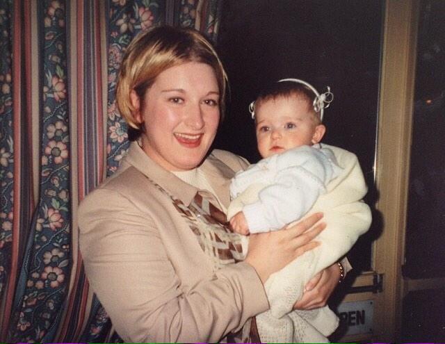 Happy 40th birthday the wonderful and beautiful Kris Jenner aka    Love you lots x 