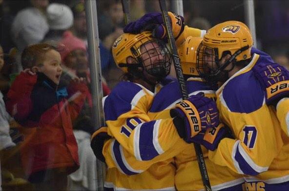 Great photo and fans. Photo curtesy of <a href="/ActPntPhoto/">Action Point Photo</a>