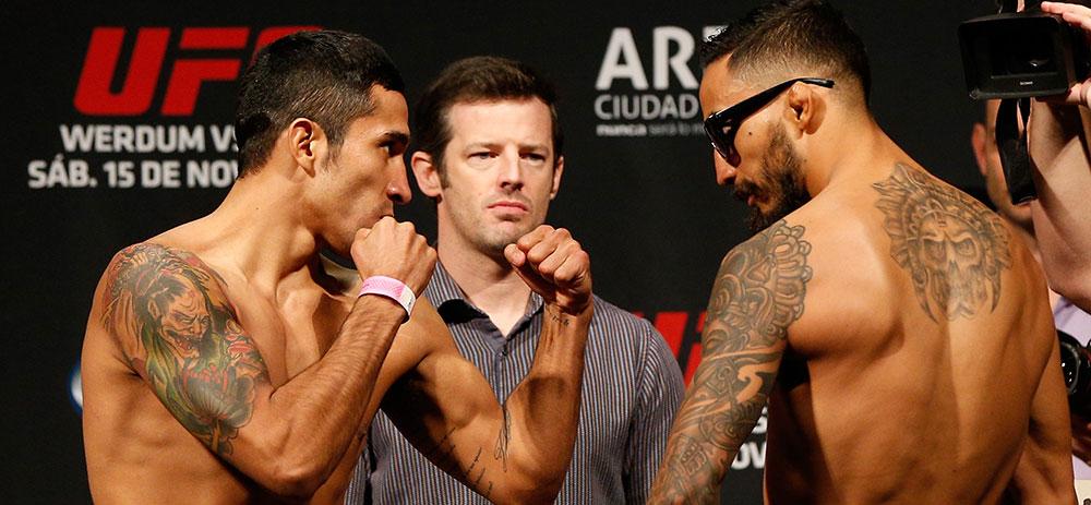 ufc's tweet photo. Who will become the #TUFLatinoAmerica winner at 135?!
Up Next: @DiablitoUFC vs @tecoDCzac #UFC180 http://t.co/emFZwtD2qp