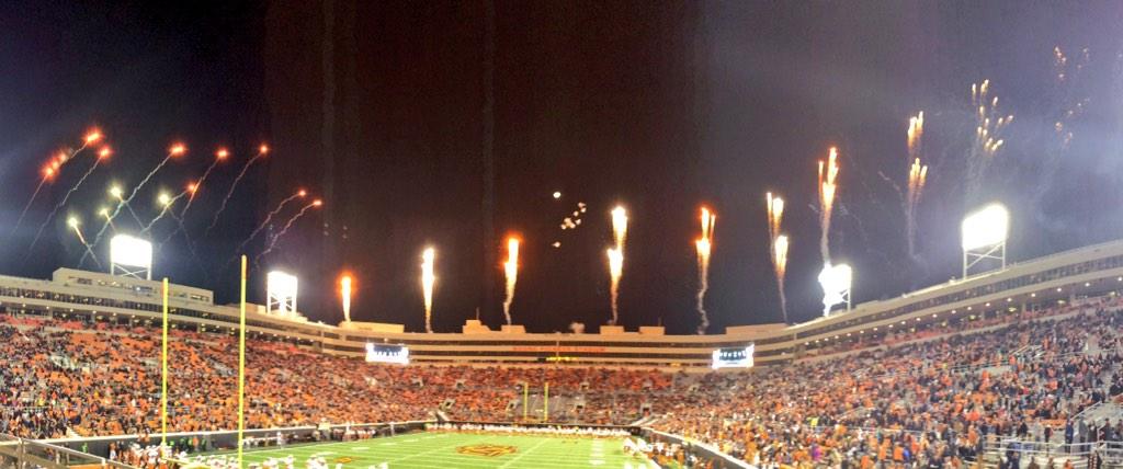 The #BrandingSuccess halftime celebration is underway! #OKState