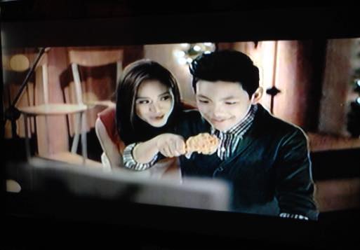 justmrdomino's tweet photo. Minsan talaga Pinangrap ko ring maging ChickenJoy .xD 

Sa Jollibee BEE DARREN Ang Saya http://t.co/dhtzJDB66c