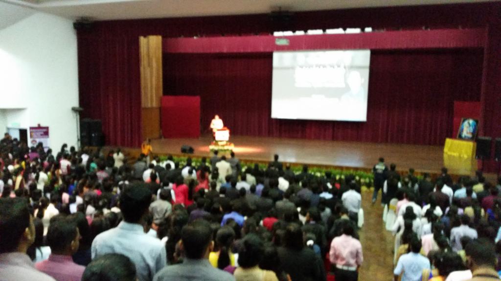 SMCYouthCore's tweet photo. SMC YOUTH CONVENTION has begun with a blast!!! #SMCYouthCore #SMCYOUTHUNITY Excited for arrival of @Khairykj ! http://t.co/9xPK1xrtBZ