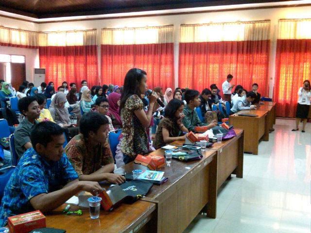 IYJ_2014's tweet photo. Pictnya nih ketinggalan http://t.co/G66HJbFad9
