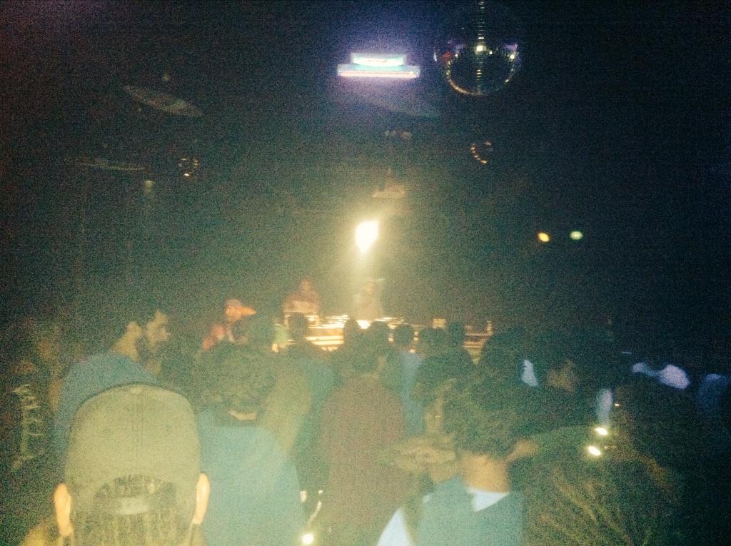 IndaGloryKultur's tweet photo. @Revolut10narys &amp; #GhettoFyah para cerrar la party!!!! #MusicIsAMission
#JamminJam8 http://t.co/E2Q8CDbkyB