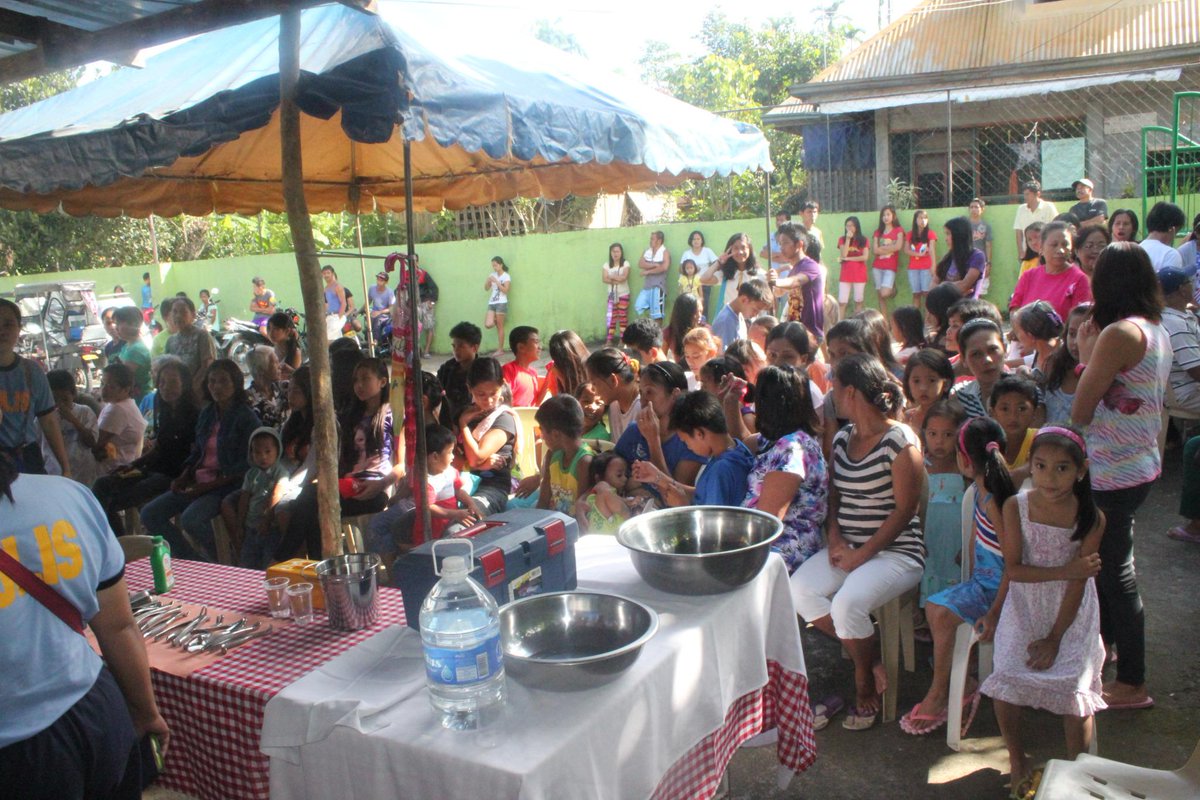 IORC4A's tweet photo. Joint Medical &amp; Dental Mission of RPCRD4A, RHS4A, SOCOMM &amp; Local Govnmt of Alfonso Cavite last Fri Nov. 14,14 http://t.co/j66ncaUsYS