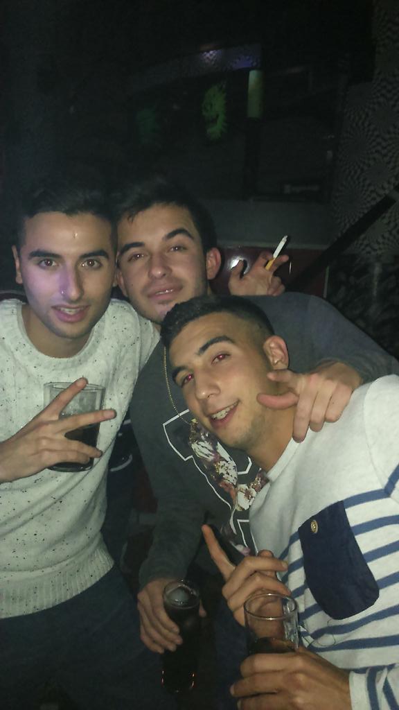 kakiiiitooO's tweet photo. Dije que asin empiezan las mejores noches y Ahora digo que asin acaban http://t.co/iHWyCtSs2U