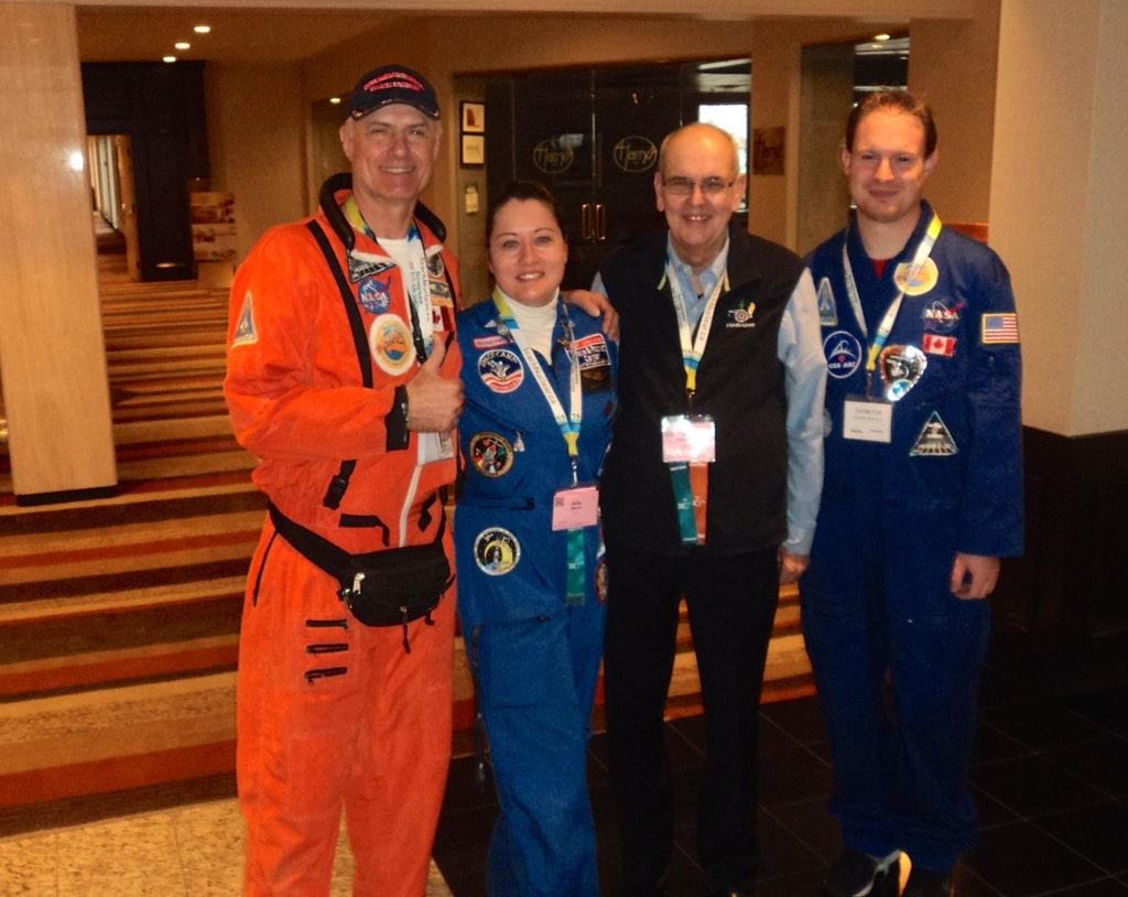 CDNSpacegal's tweet photo. Sweet amazing people met at #STAO2014 🚀great to finally meet Ray Bielecki in person from Astronuts&amp; Tim &amp; Stan Taylor http://t.co/n9RYmaTv6V