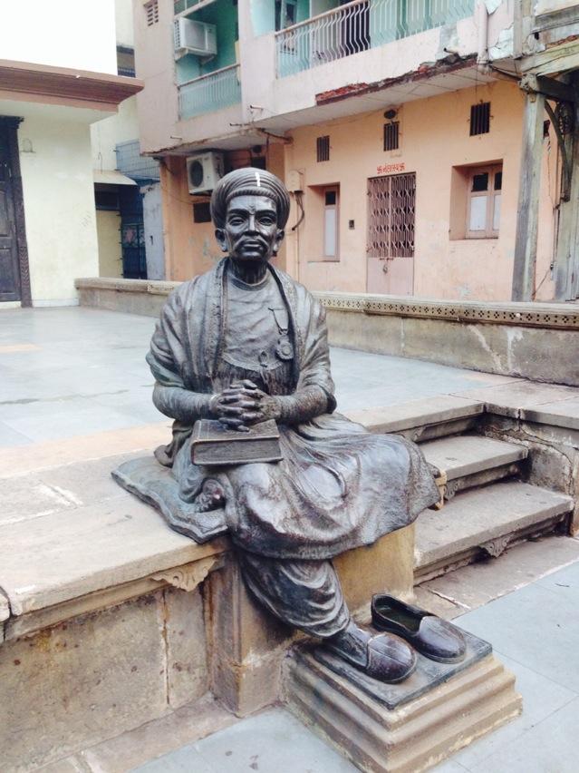 Can sit with this amazing #statue of #Gujarati #poet Dalpatram in a #pol in #Ahmedabad. Part of #heritagewalk.