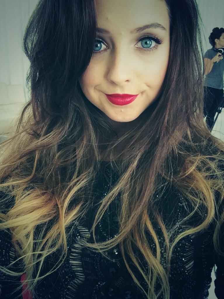 lipstick game on point