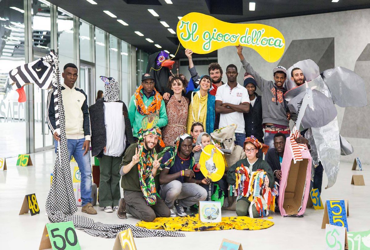 Cherimus's tweet photo. http://t.co/LeW9rnmpmp
Always a Splash of Colour. Cherimus at MAXXI, http://t.co/T4D2EJBk5A