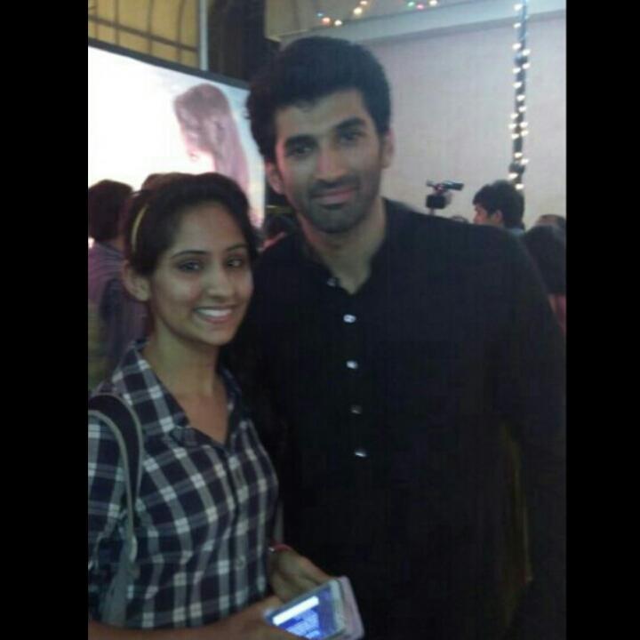 Happy Birthday Aditya Roy Kapoor!!
I will never forget this day when i met you   