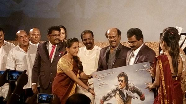 RajiniFC's tweet photo. Superstar #Rajinikanth´s #Lingaa Audio Launched (Still 02) - #LingaaAudioLive http://t.co/sQMABgLPfP